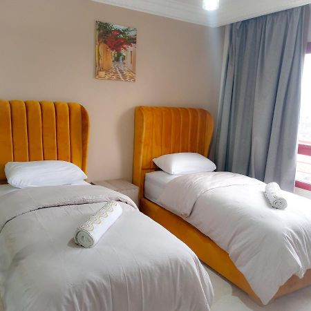 Nouveau Appartement Au Plein Centre Ville En Face Hilton Tanger Ngoại thất bức ảnh