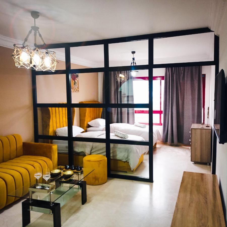 Nouveau Appartement Au Plein Centre Ville En Face Hilton Tanger Ngoại thất bức ảnh