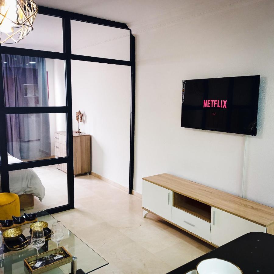 Nouveau Appartement Au Plein Centre Ville En Face Hilton Tanger Ngoại thất bức ảnh